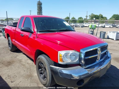 DODGE DAKOTA 2005