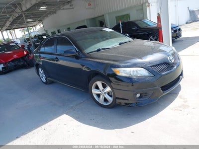 TOYOTA CAMRY 2011