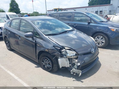 TOYOTA PRIUS 2014