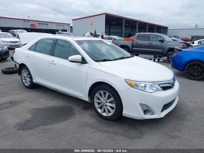 TOYOTA CAMRY 2014