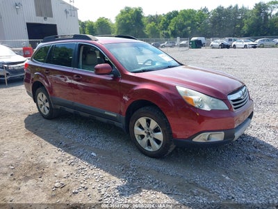 SUBARU OUTBACK 2011