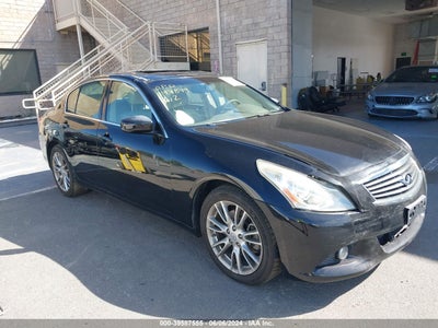 INFINITI G37 2011