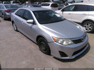 TOYOTA CAMRY 2012