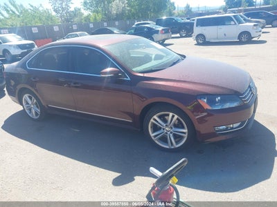 VOLKSWAGEN PASSAT 2013