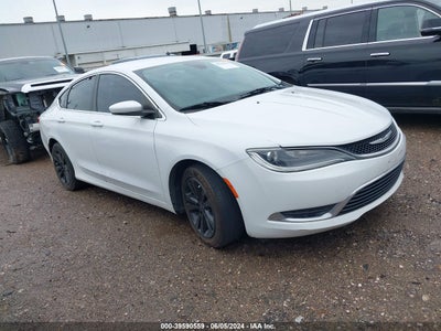 CHRYSLER 200 2015