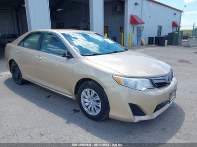 TOYOTA CAMRY 2012