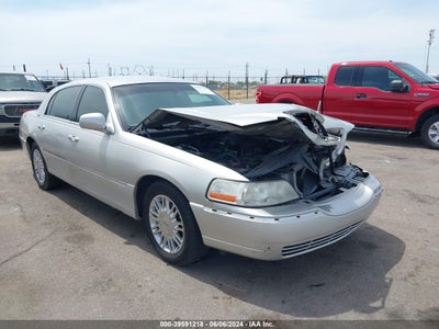 LINCOLN TOWN CAR 2008