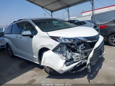 TOYOTA SIENNA 2021