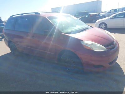 TOYOTA SIENNA 2010