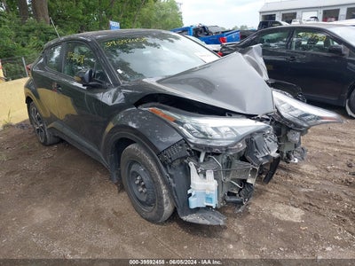TOYOTA C-HR 2021