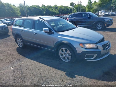 VOLVO XC70 2011