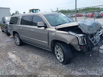 CADILLAC ESCALADE ESV 2017