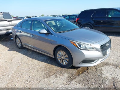 HYUNDAI SONATA HYBRID 2016
