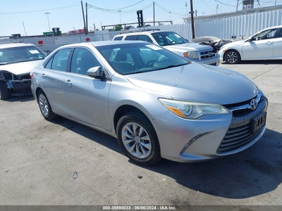 TOYOTA CAMRY 2015
