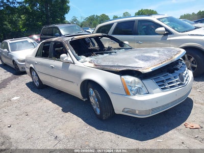 CADILLAC DTS 2010