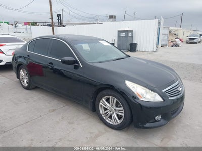 INFINITI G37 2013