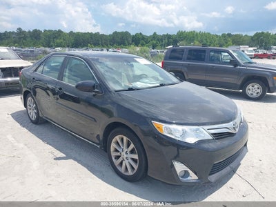 TOYOTA CAMRY 2014