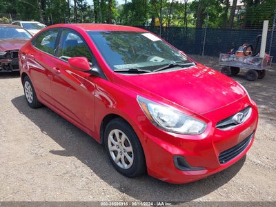 HYUNDAI ACCENT 2013
