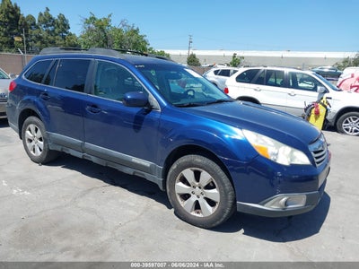SUBARU OUTBACK 2011