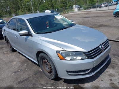 VOLKSWAGEN PASSAT 2014