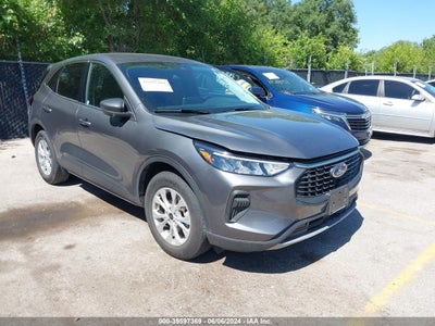 FORD ESCAPE 2023