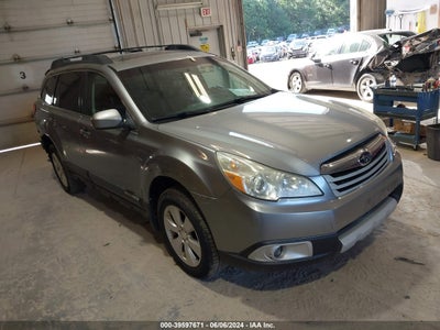 SUBARU OUTBACK 2011