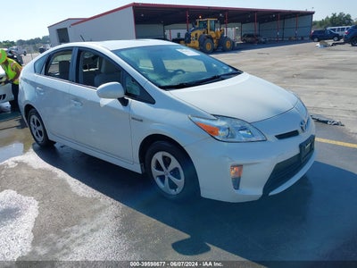 TOYOTA PRIUS 2015