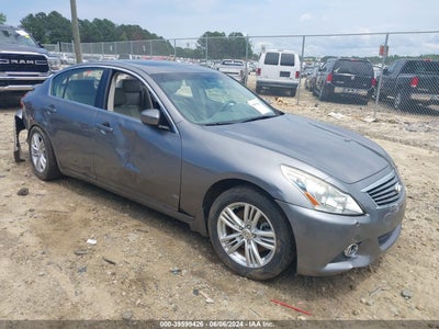 INFINITI JOURNEY 2012