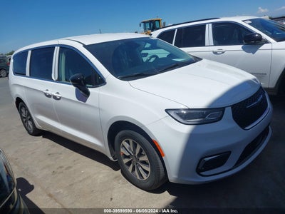 CHRYSLER PACIFICA HYBRID 2024