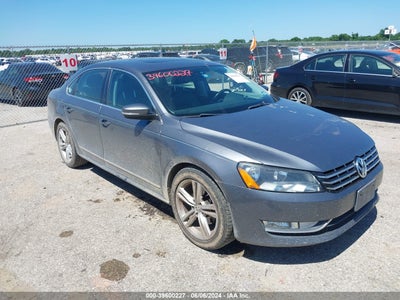 VOLKSWAGEN PASSAT 2015
