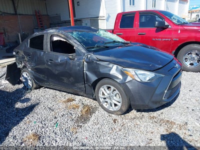 TOYOTA YARIS IA 2017