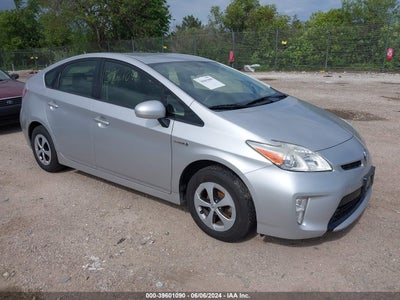 TOYOTA PRIUS 2013