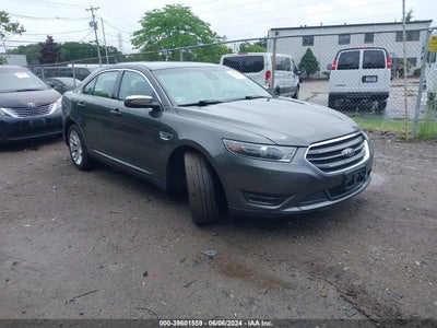 FORD TAURUS 2018
