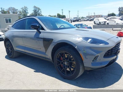 ASTON MARTIN DBX 2021
