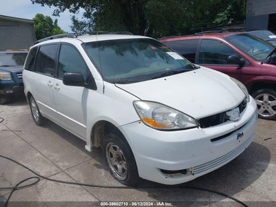 TOYOTA SIENNA 2004