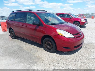 TOYOTA SIENNA 2009