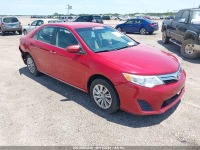 TOYOTA CAMRY 2012