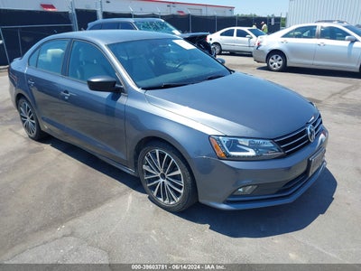 VOLKSWAGEN JETTA 2016