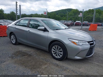 TOYOTA CAMRY 2015