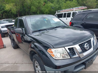 NISSAN FRONTIER 2016