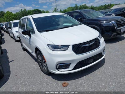 CHRYSLER PACIFICA HYBRID 2024