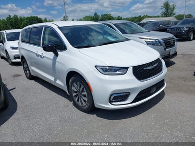 CHRYSLER PACIFICA HYBRID 2024