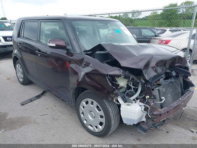 SCION XB 2011