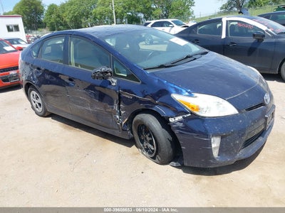 TOYOTA PRIUS 2014