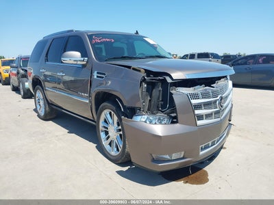 CADILLAC ESCALADE 2014