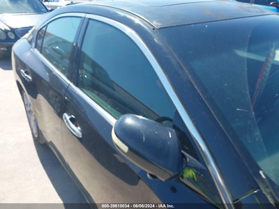 NISSAN MAXIMA 2010