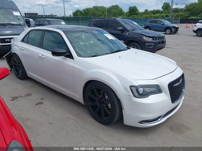 CHRYSLER 300 2016