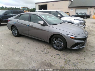 HYUNDAI ELANTRA HYBRID 2024