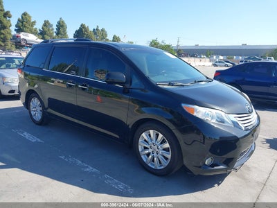 TOYOTA SIENNA 2012