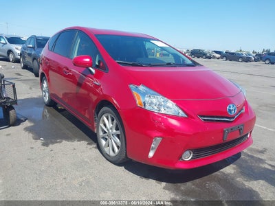 TOYOTA PRIUS V 2014